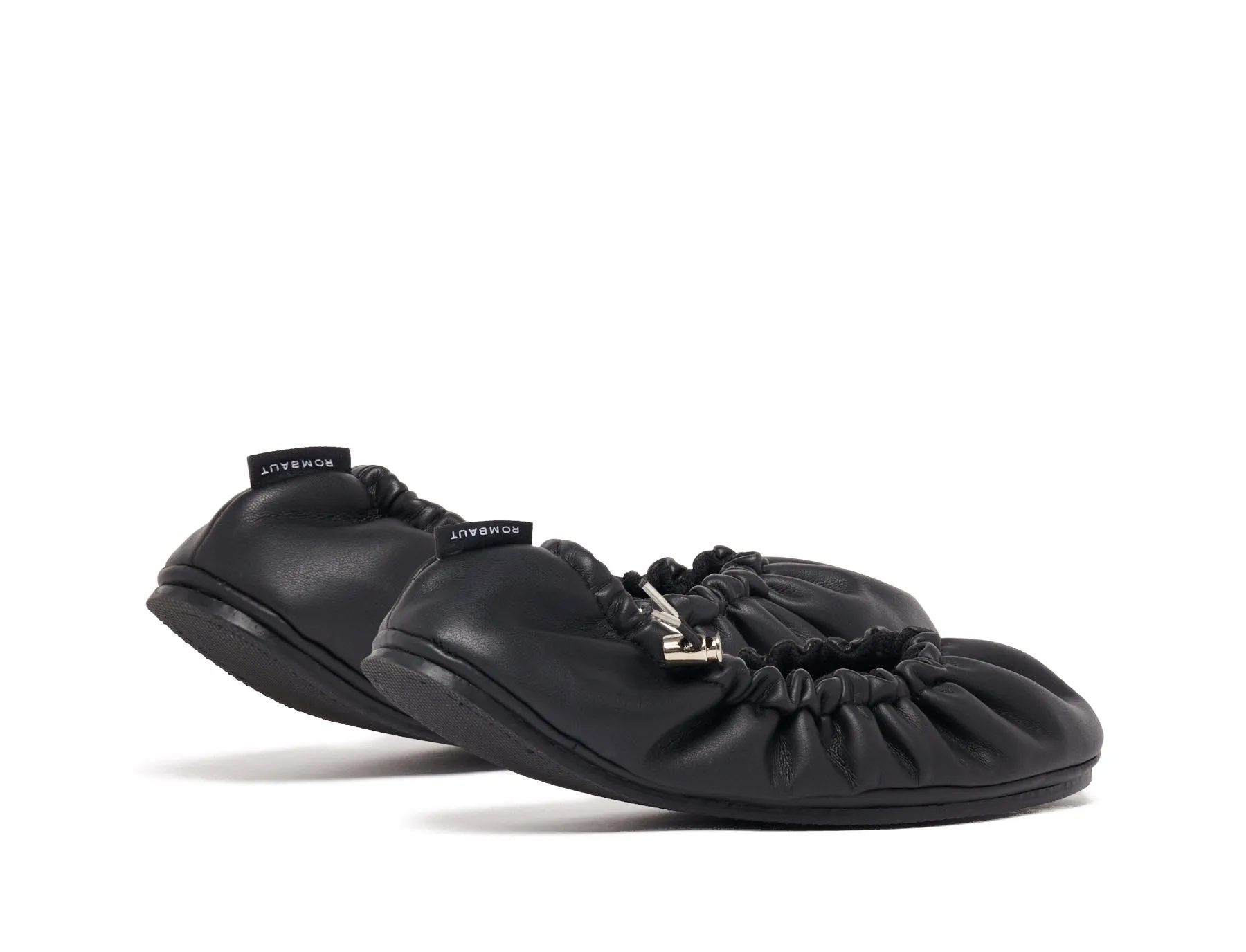 AURA FLATS Black