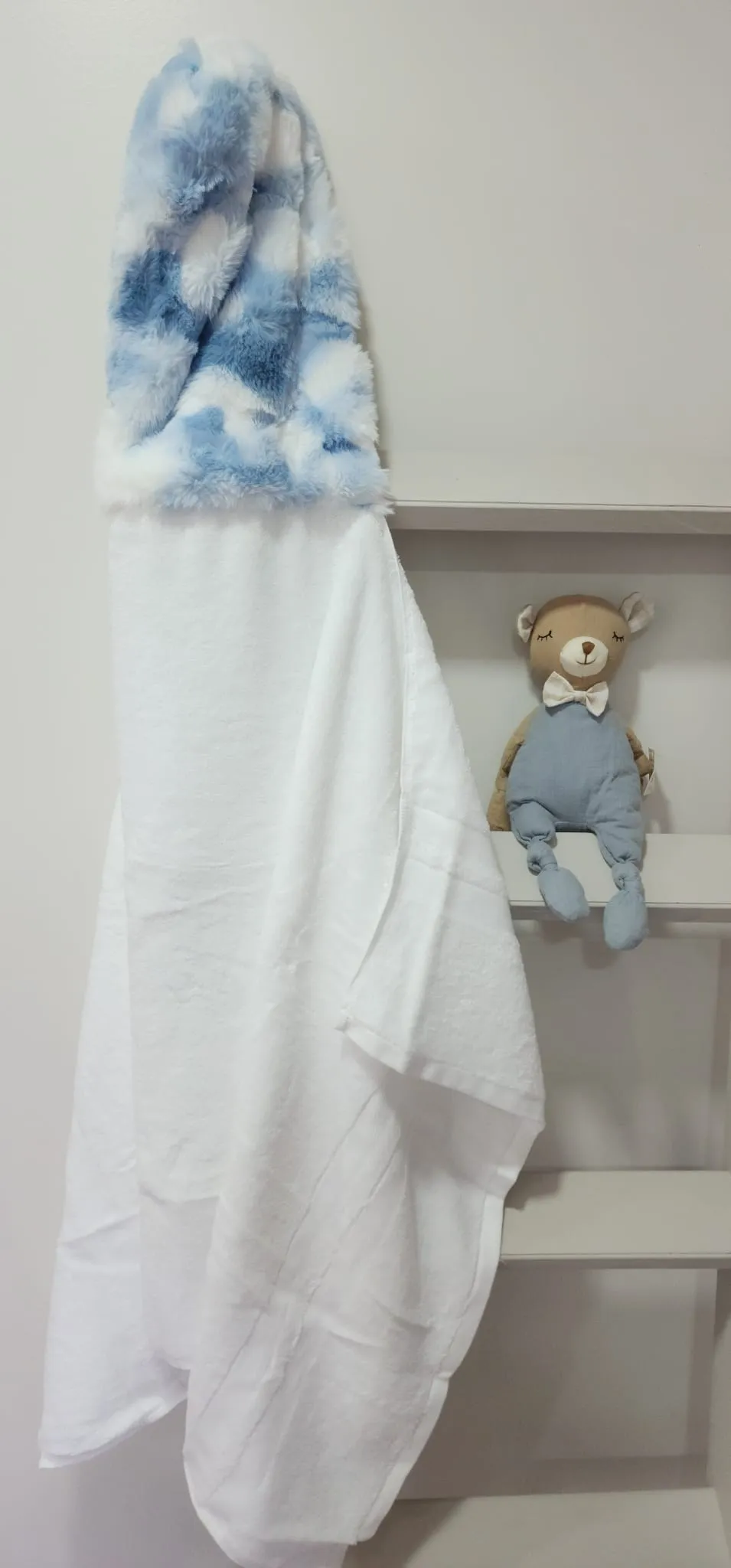 Confetti Blue/White Oversized Hooded Towel