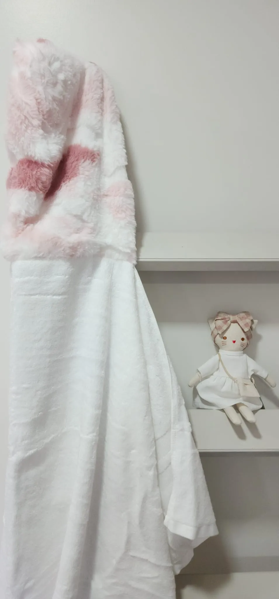 Confetti Mauve/White Cloud Oversized Hooded Towel