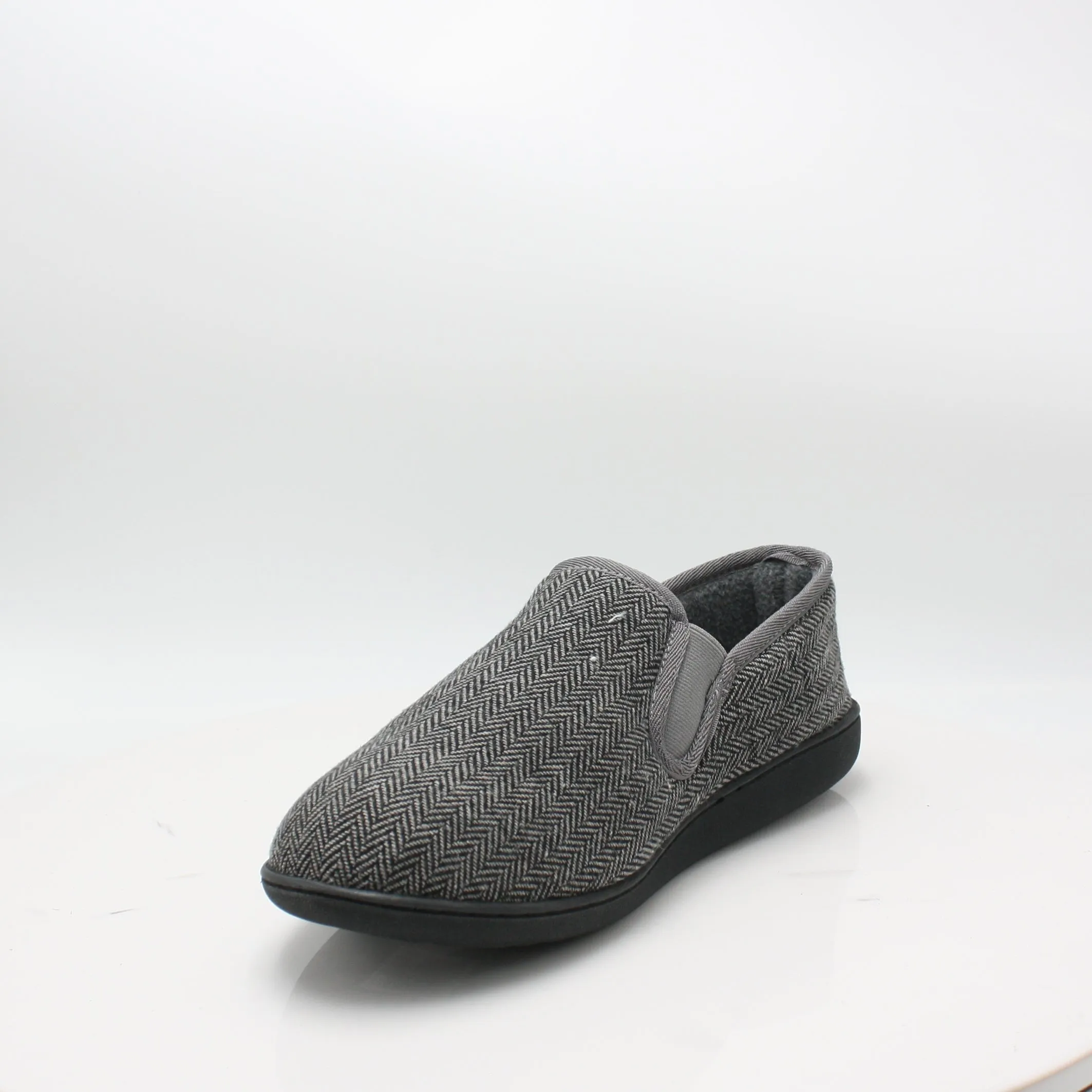 KING EASE CLARKS SLIPPERS