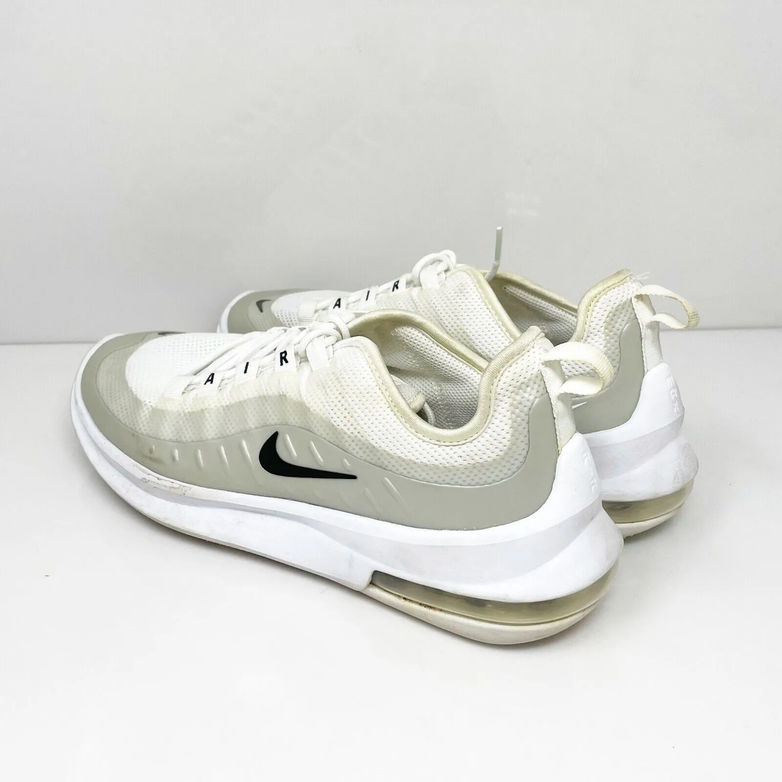 Nike Womens Air Max Axis AA2168-105 White Running Shoes Sneakers Size 8