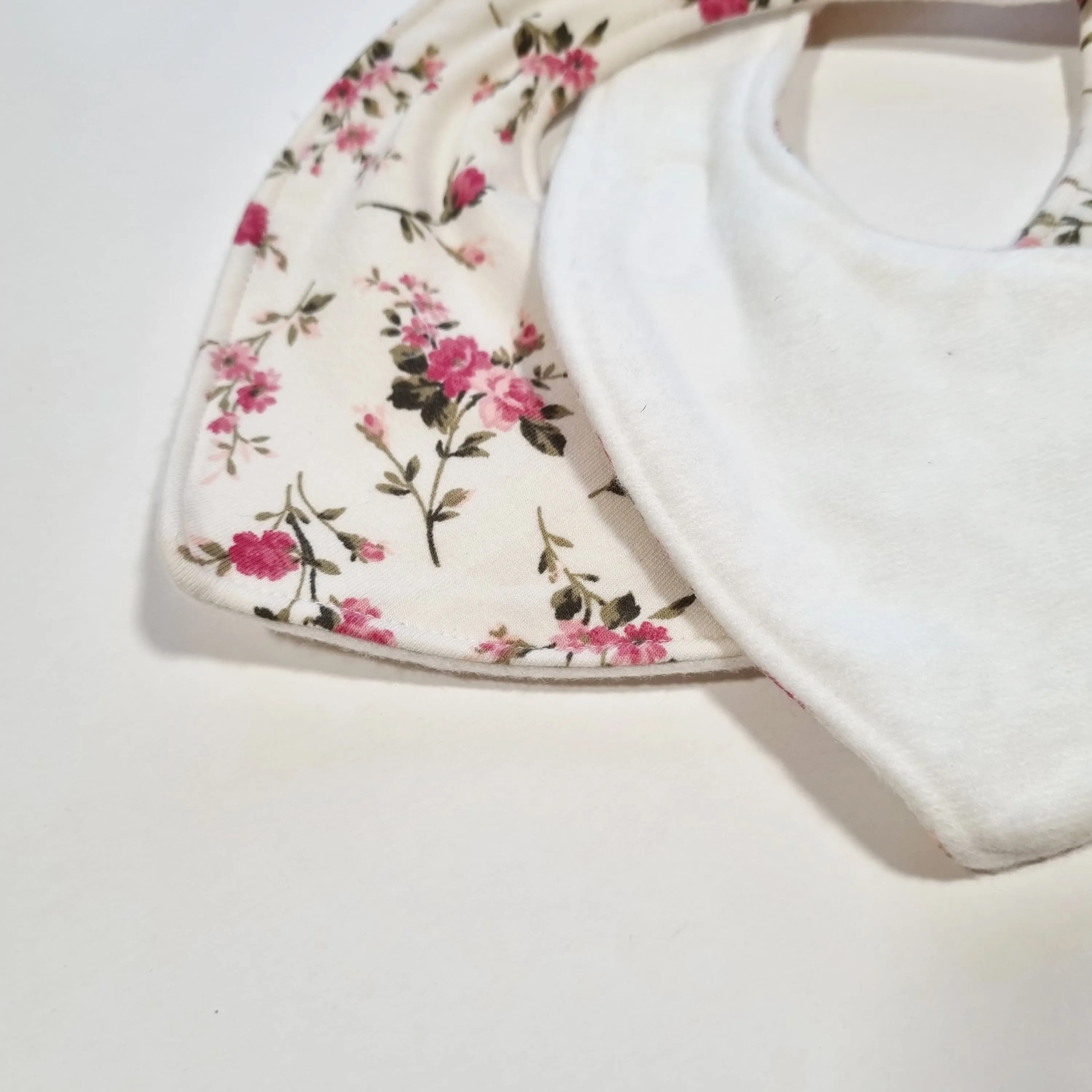 Organic Dribble Bib -Wild Roses